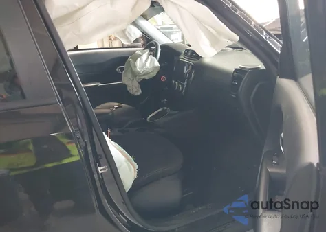 2016 Kia Soul z USA, uszkodzony, nr VIN KNDJN2A20G7277556